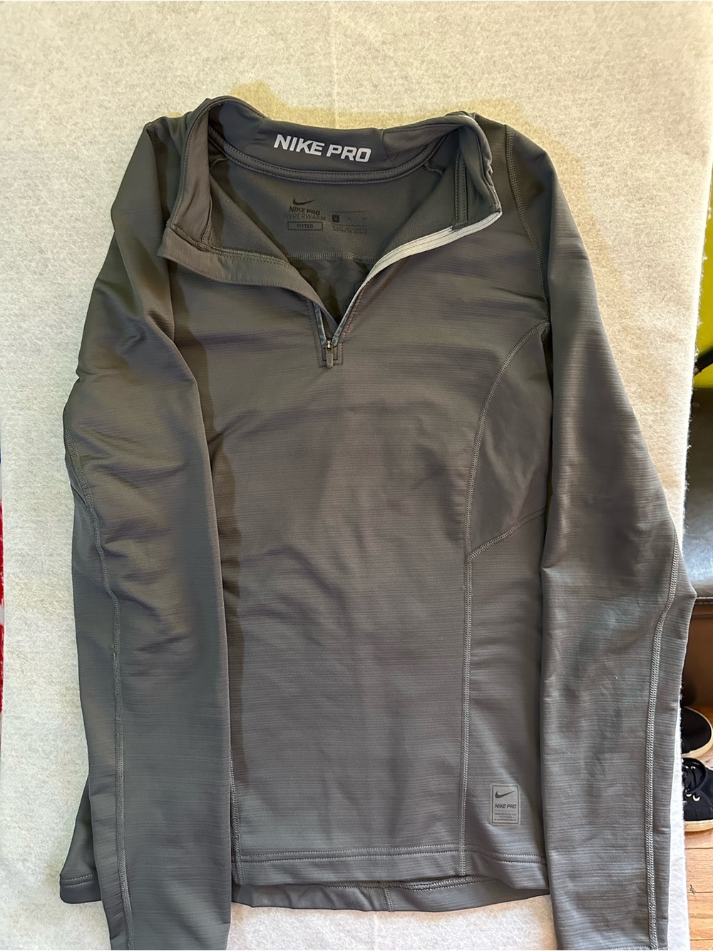 Nike Pro Men's Dark Gray Quarter-Zip Performance Jacket